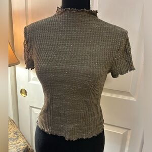 Forever 21 Moss Green Scalloped Edges Short Sleeves Knit Sweater